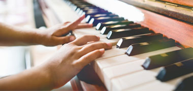 What age can my child start piano lessons? And other questions parents ask about learning piano.